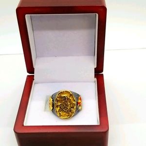 Knight Ring